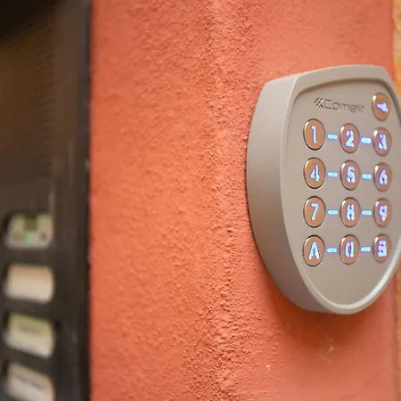 Apartment Center Vicolo With Parking Modena