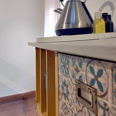 Center Vicolo With Parking * Modena