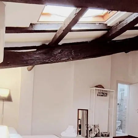 Center Vicolo With Parking Modena