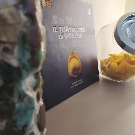 Center Vicolo With Parking Apartment