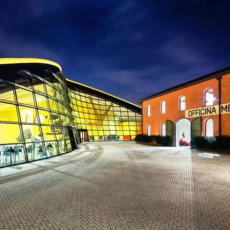 Apartment Center Vicolo With Parking Modena