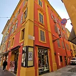 Apartament Center Vicolo With Parking