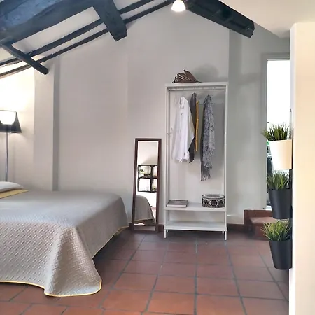 Apartment Center Vicolo With Parking Modena