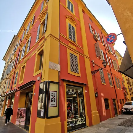 公寓 Center Vicolo With Parking