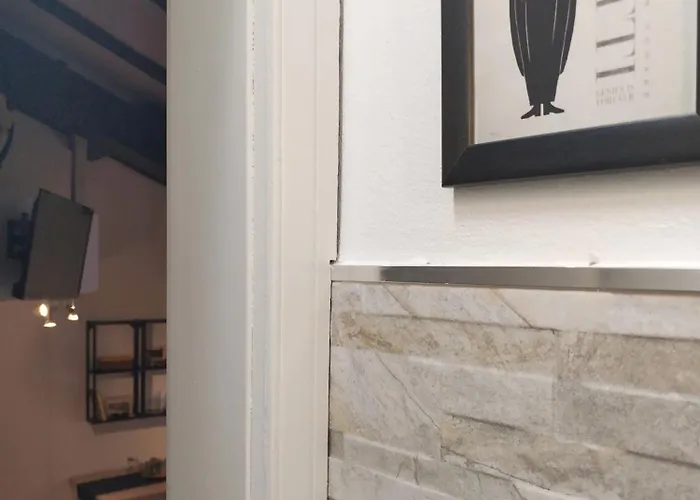 Center Vicolo With Parking * Modène