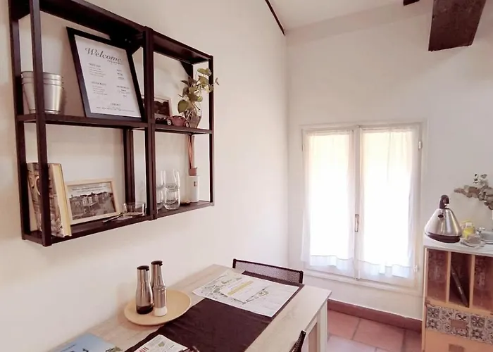 Center Vicolo With Parking Appartement *